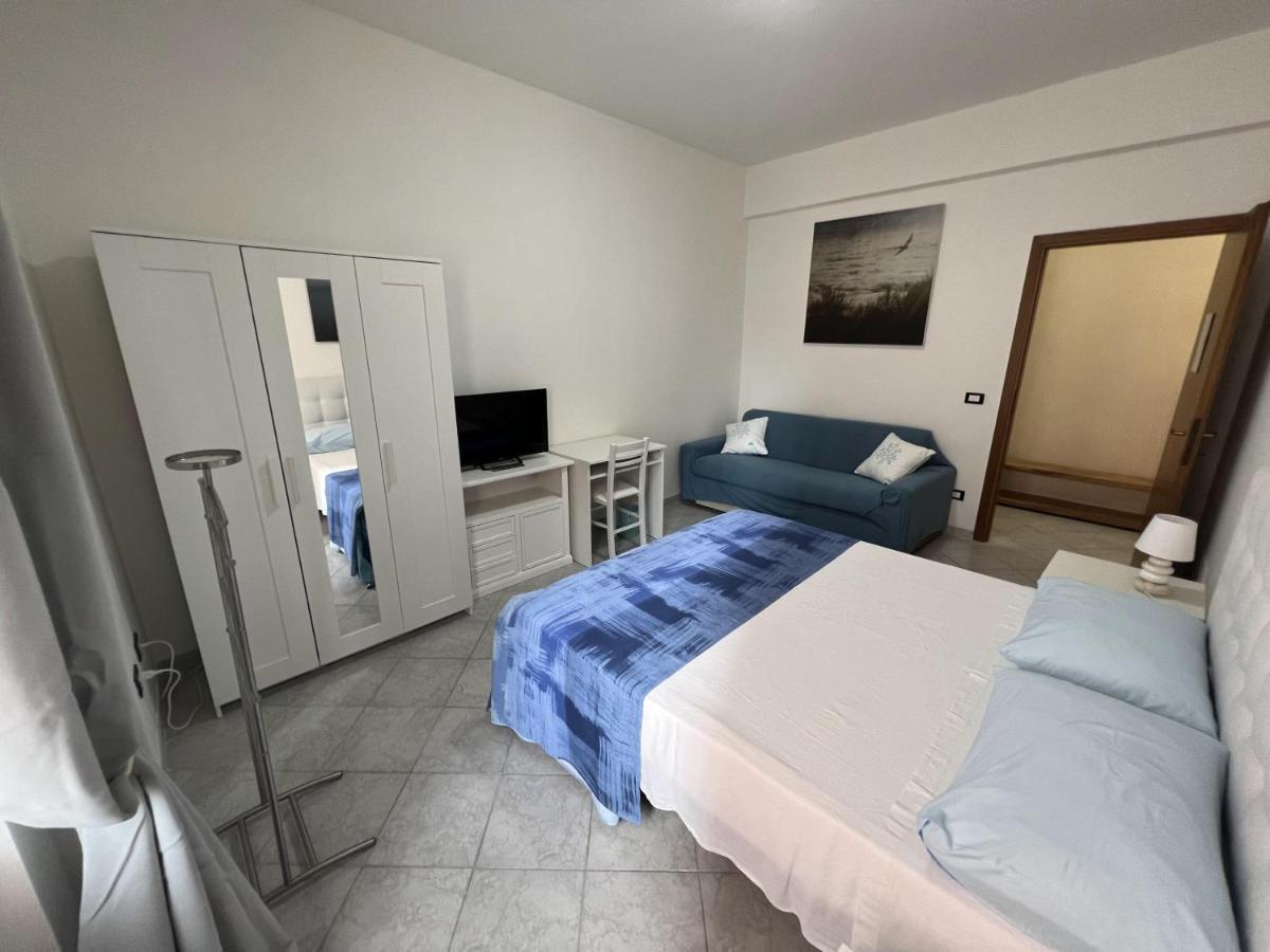 Bed And Breakfast Mare Blu Чивитавекия Екстериор снимка
