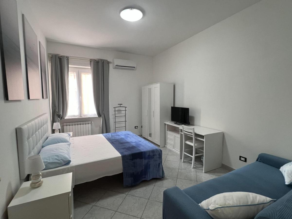 Bed And Breakfast Mare Blu Чивитавекия Екстериор снимка